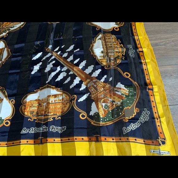 Scarf from Paris - Picture 5 of 9